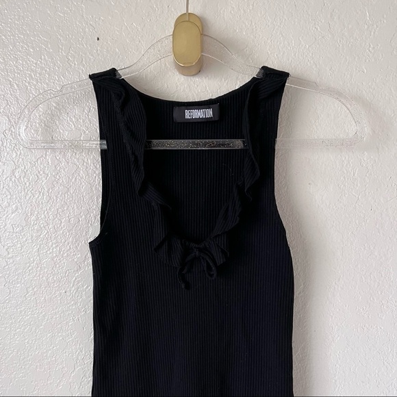 Reformation ruffle neck sleeveless ribbed top size small - Picture 3 of 7